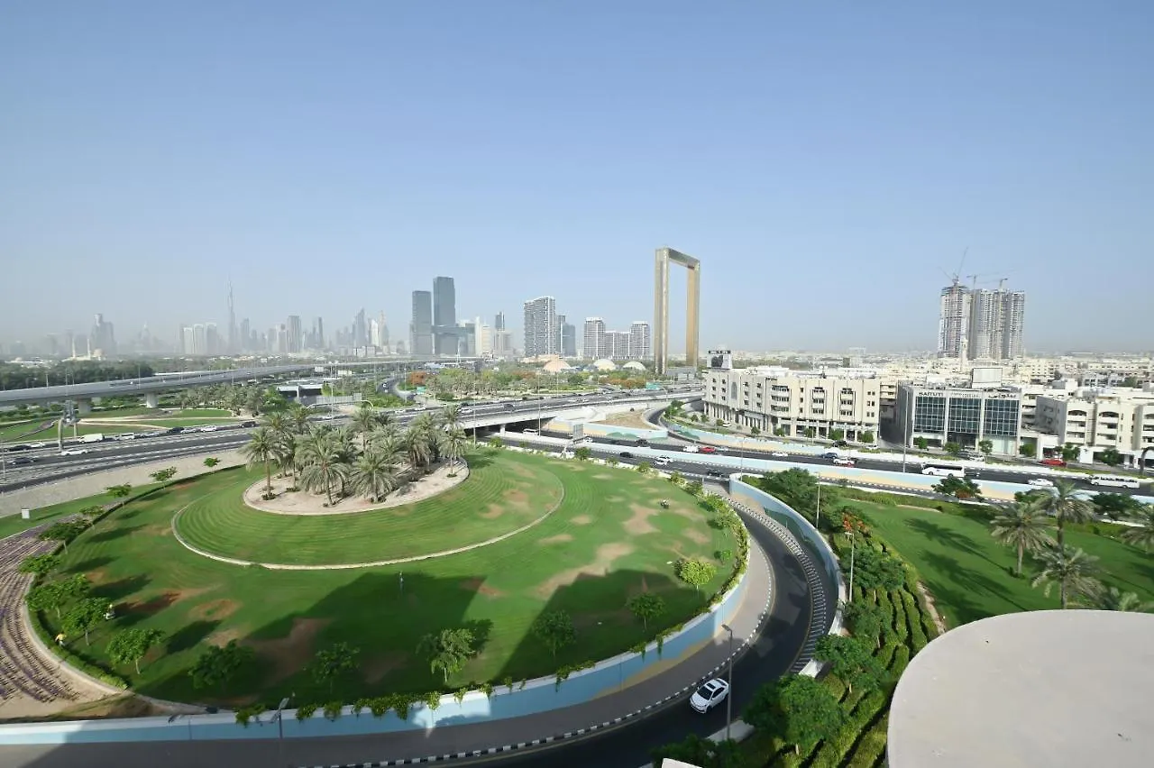 Al Waleed Holiday Homes Dubai 3*,