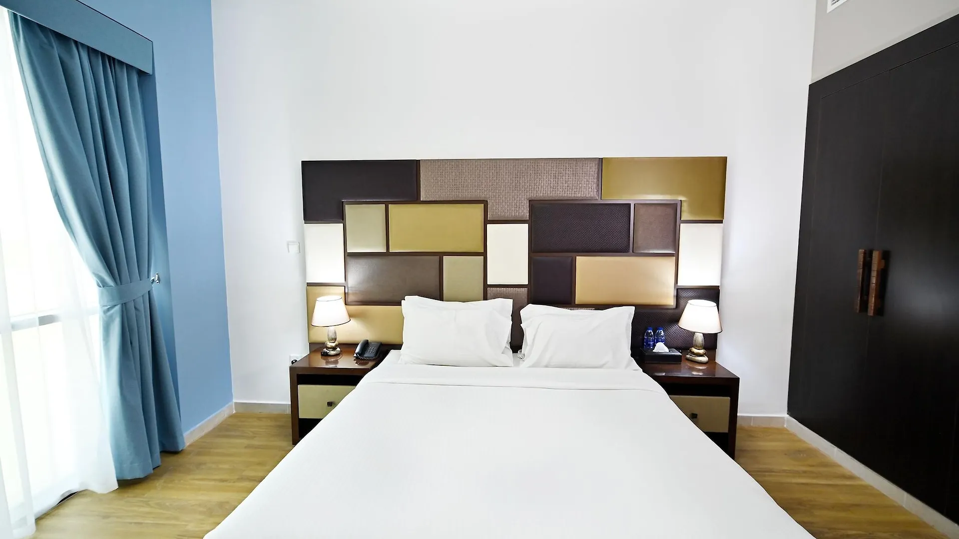Al Waleed Holiday Homes Dubai Aparthotel