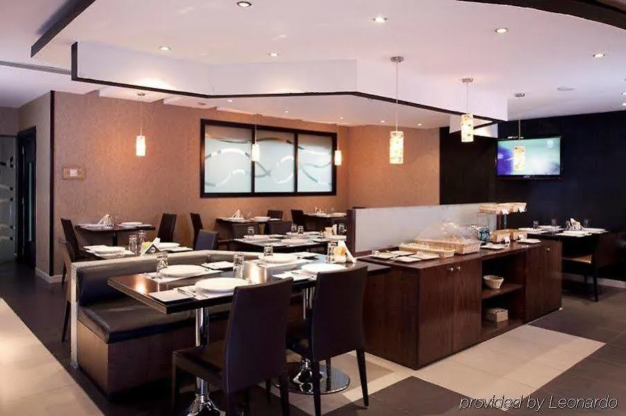 Al Waleed Holiday Homes Dubai 3*,